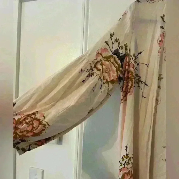 Anama brand lightweight robe size S (F135) - Picture 2 of 8